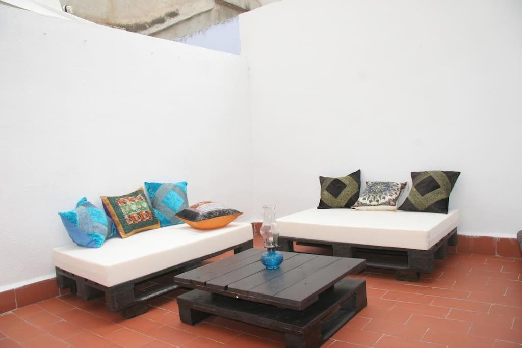 Apartamento Bonito Ap Centrico Patio Wifi Parking Gratis. Granada Exterior foto